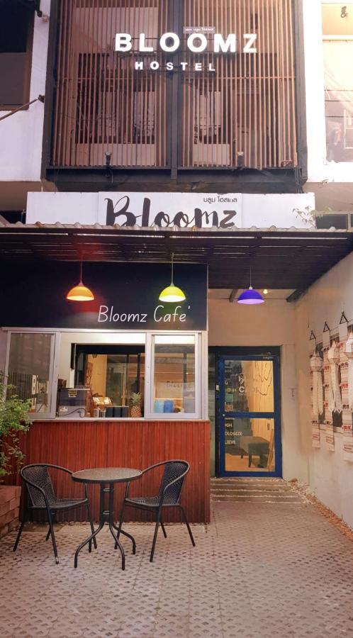 Bloomz Hostel Chiang Mai Ngoại thất bức ảnh