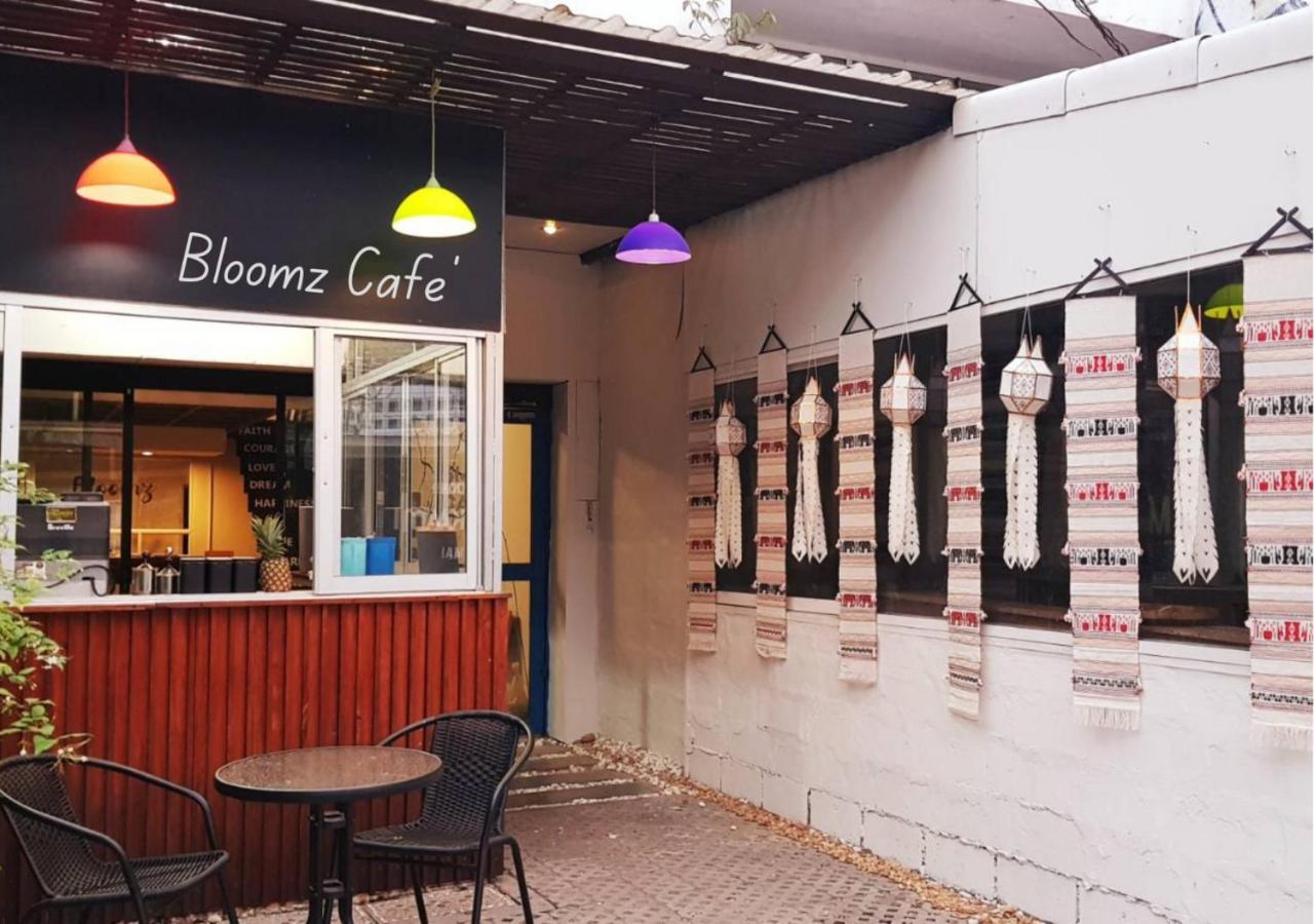 Bloomz Hostel Chiang Mai Ngoại thất bức ảnh